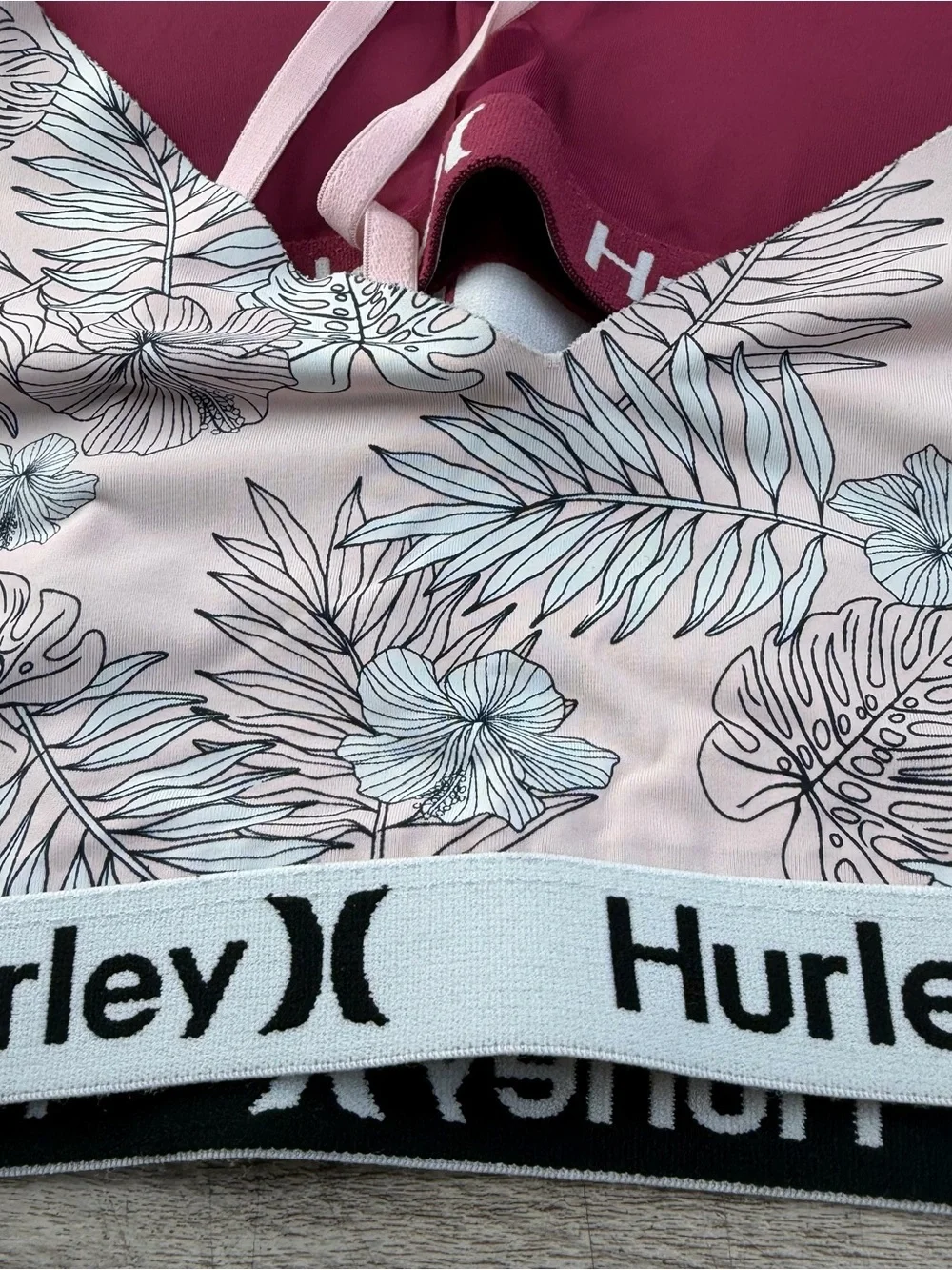 Hurley women pack
